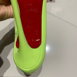 Christian Louboutin Pumps